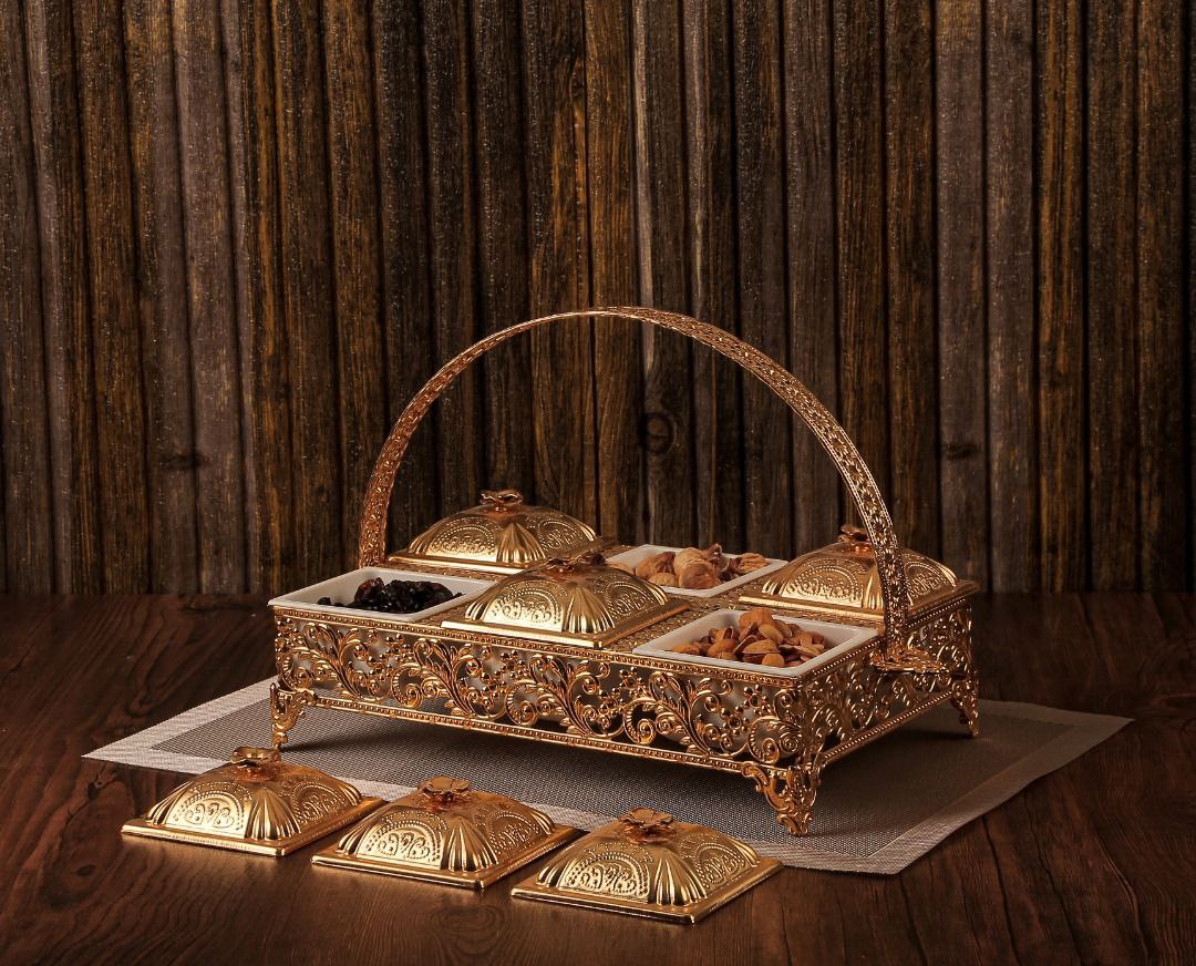 اردو خوری ۶ خانه طلایی